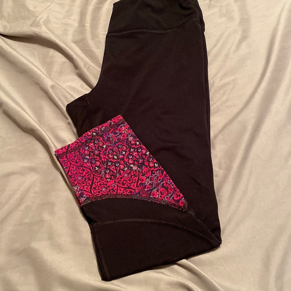 Black leggings